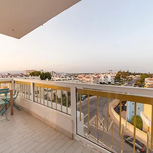 B57 - Marachique 2 Bed Flat , Alvor Portugal